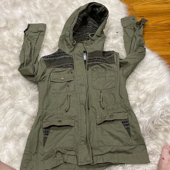 American Rag Cie Women’s Green Jacket with Hoodie Size Small - Picture 1 of 5